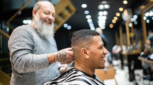 Imagem do curso Barbearia: curso introduz sobre t&eacute;cnicas e o mercado