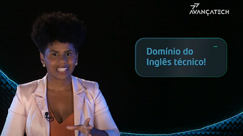 A imagem é uma foto com intervenções gráficas. Há uma mulher negra, de cabelos curtos e blazer branco. O fundo é preto com intervenções azuis. Aparece a frase “Domínio do Inglês Técnico!”.