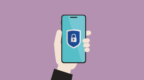 A imagem é uma ilustração com fundo de cor roxa. No centro da imagem há uma mão branca segurando um celular. Na tela do celular há um símbolo com um cadeado fechado sobre um fundo azul-claro.