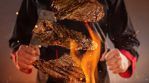 Imagem do curso COMO SE TORNAR UM CHURRASQUEIRO PROFISSIONAL - O neg&oacute;cio e as t&eacute;cnicas do churrasco de qualidade