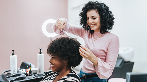 DICA | Veja 7 cortes e estilos afro para oferecer no seu negócio de beleza